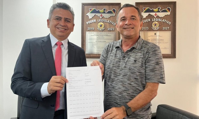 Em agenda oficial na Alepe, Secretário de Desenvolvimento Rural e Meio Ambiente, garante R$ 200 mil para ações da pasta
