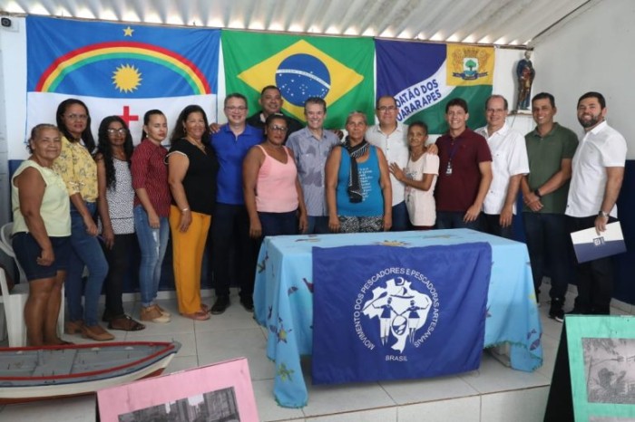 Ministro André de Paula e prefeito Mano visitam Colônia de Pescadores Z-25, no Jaboatão
