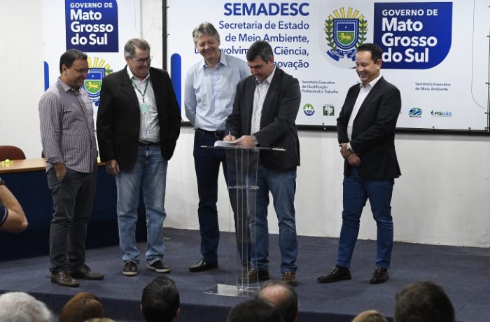 Contrato de gestão: agenda verde e desenvolvimento do Estado são prioridades da Semadesc