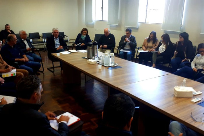 Conselho de sanidade agropecuária alerta sobre cuidados para a gripe aviária  