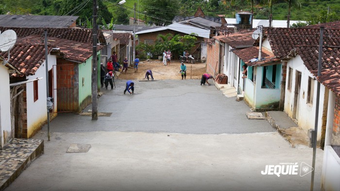 Prefeitura de Jequié acelera programa de pavimentação com novas obras no Joaquim Romão, Urbis IV e Florestal
