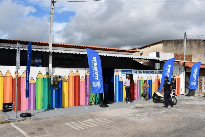 Com recurso próprios, Prefeitura reinaugura Creche Municipal Alegria da Mamãe