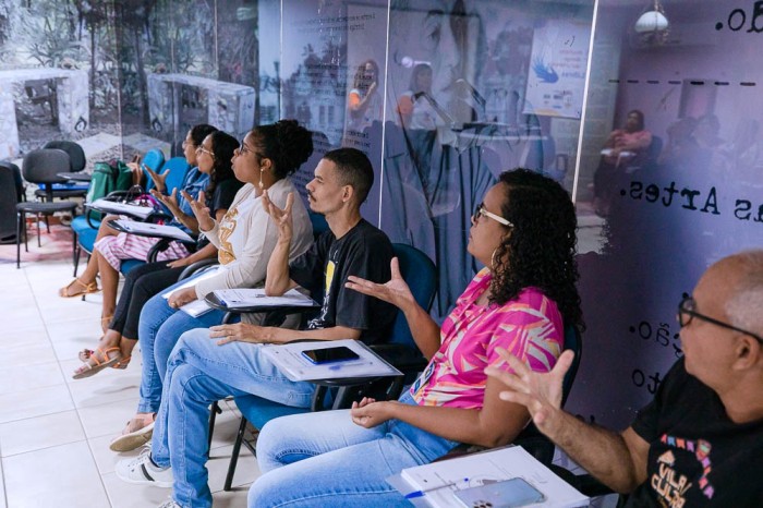 Aprendizado em Libras tem 3º encontro para equipe da Secult em 22/5