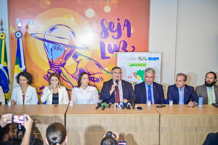 Durante seminário sobre segurança nas fronteiras, Acre recebe viaturas, equipamentos e aporte de quase R$ 100 milhões do Ministério da Justiça