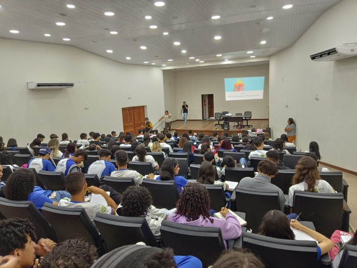 Centro em Saúde da Rede Ieptec e parceiros promovem palestras em alusão à Semana da Enfermagem