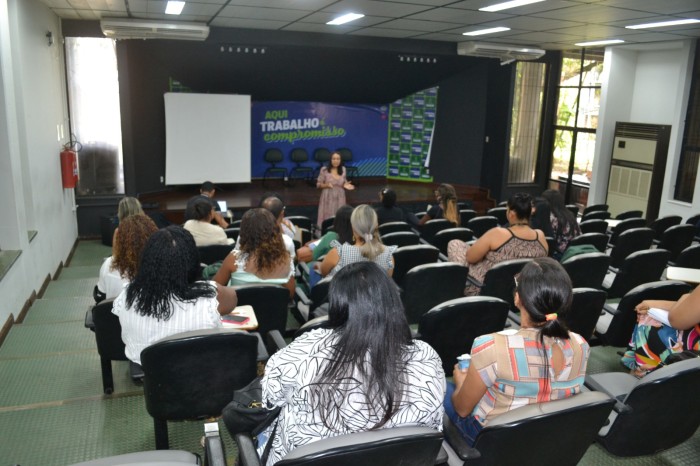 Seduc promove formação sobre educação inclusiva em parceria com Cofic