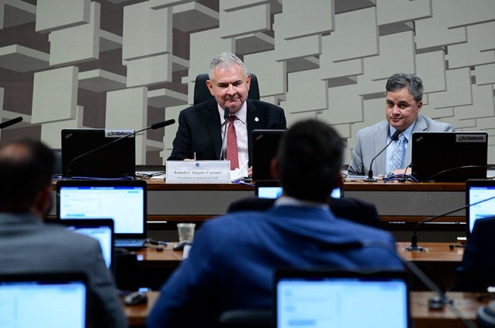 CAE adia votação de projeto que prorroga desoneração da folha até 2027