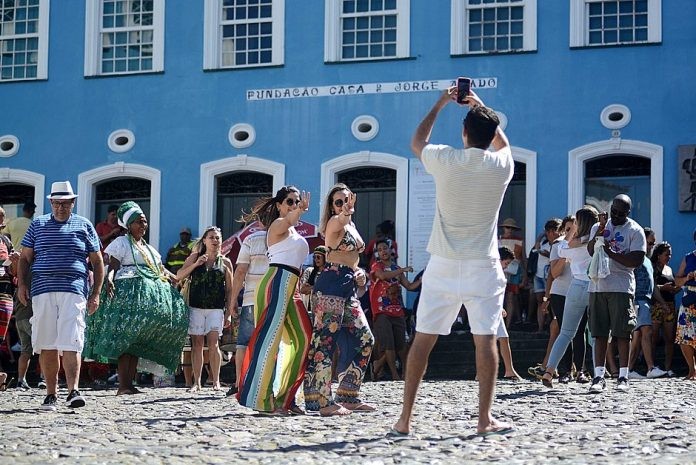 Setur investe na atração de turistas da América do Sul para a Bahia