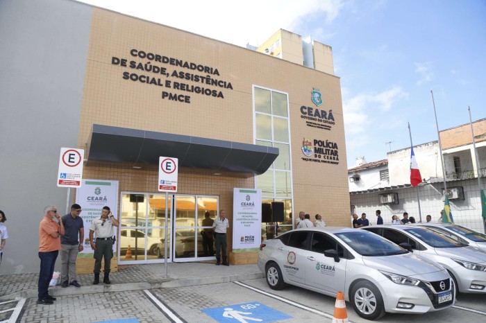 Polícia Militar do Ceará completa 188 anos com entrega de novo complexo de saúde e ambulâncias