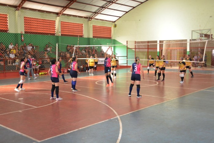 Secretaria de Esporte promove Campeonato Municipal de Voleibol masculino e feminino em Bataguassu