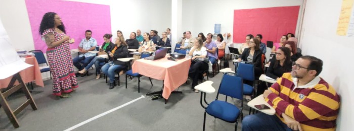 Mais de 300 diretores empossados em 2023 participam de formação para a implantação do Programa Jovem de Futuro