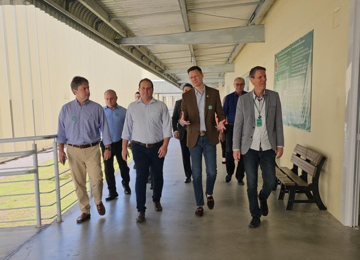 Estado articula construção de política pública voltada ao desenvolvimento de Santa Catarina
