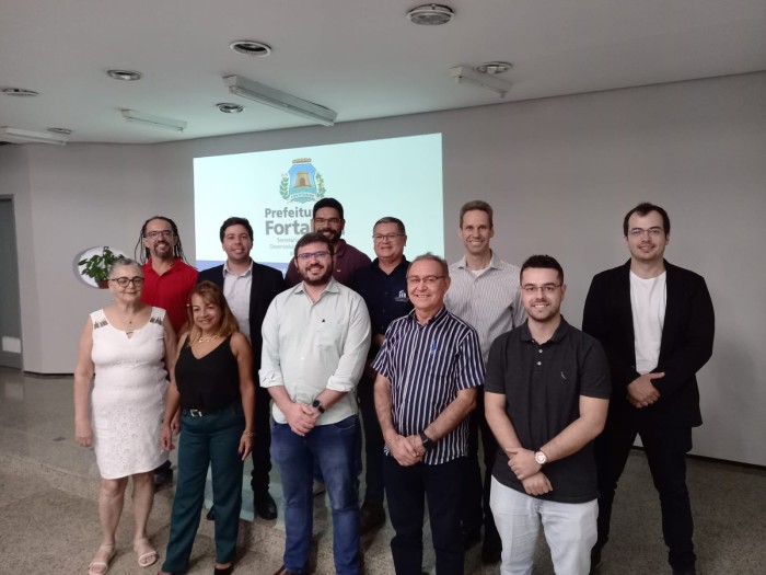 Representantes da Prefeitura e dos sindicatos municipais visitam Programa de Habitação dos Servidores de Fortaleza