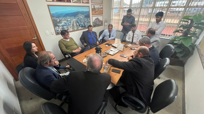 Diálogo: Vereadores recebem Prefeito para falar sobre Saúde do município
