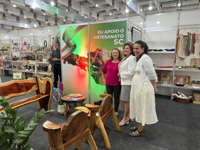 Vice-governadora visita a Feira Internacional de Artesanato e Decoração