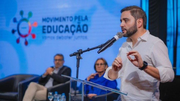 Gabriel Souza destaca unidade entre poderes e sociedade para fortalecer a educação gaúcha