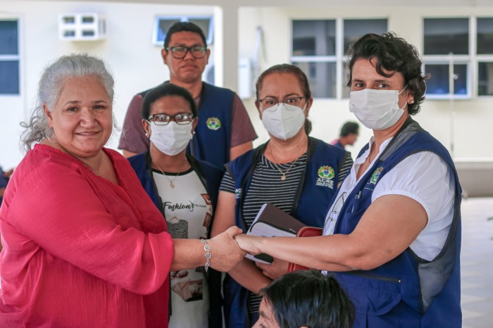 Fundhacre recebe prefeita de Cobija e aborda serviço em saúde fornecido ao país vizinho