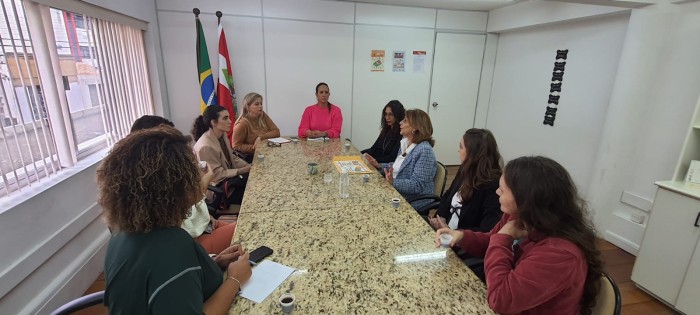 Reunião na SAS trata de projeto que incentiva ressocialização de mulheres após a privação de liberdade