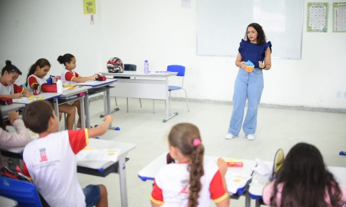 Escola municipais de Garanhuns recebem ações da campanha Maio Laranja