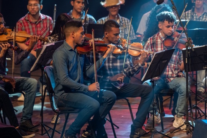 Orquestra Caraípa apresenta concerto Sinfonias Nordestinas