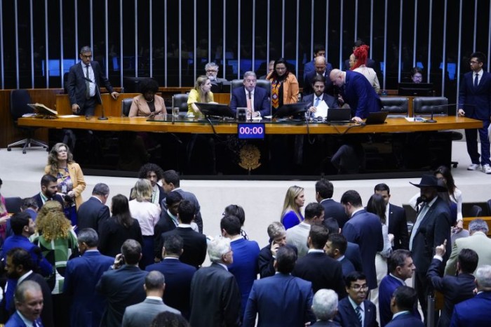 Deputados concluem discussão de projeto do marco temporal das terras indígenas; acompanhe