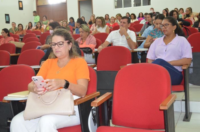 Educação alinha ações com gestoras das escolas urbanas e seriadas