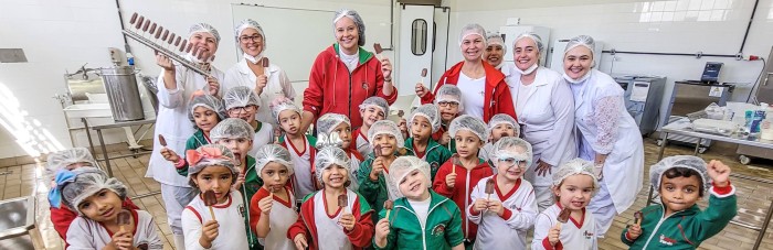 No Dia Mundial do Leite, Epamig promove ação com alunos de escola infantil de Juiz de Fora