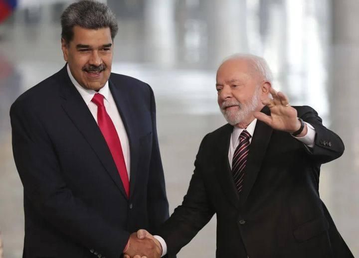 LULA, MADURO E DEMOCRACIA.
