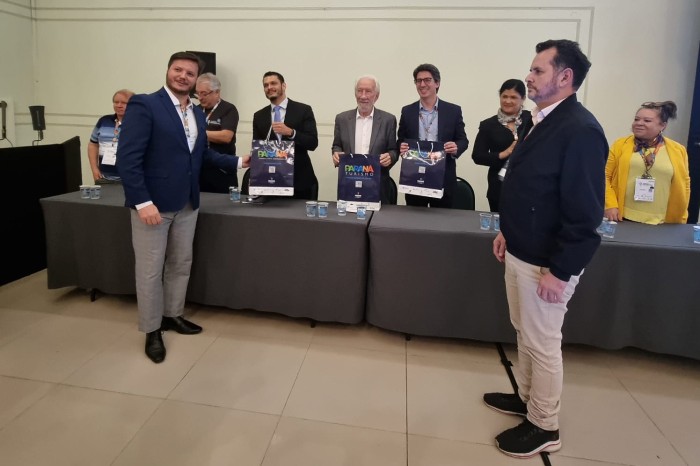 Estado apresenta potenciais turísticos a agentes de viagens do Paraguai no Festival das Cataratas