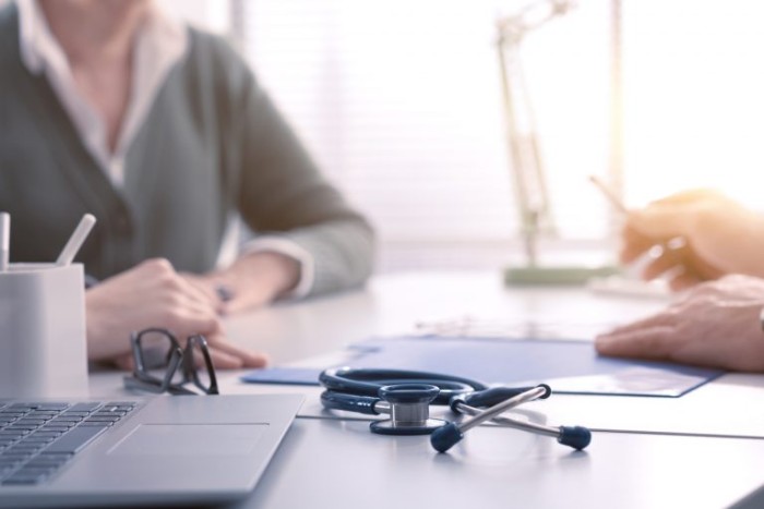 Comissão de Defesa do Consumidor debate projeto que altera planos de saúde