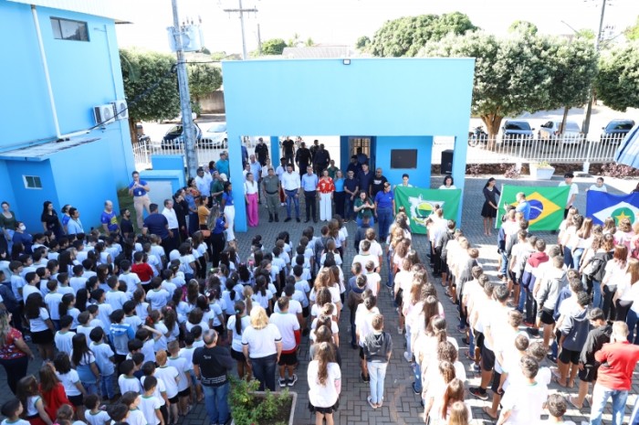 Gestão entrega guaritas e ampliação de escolas da rede municipal