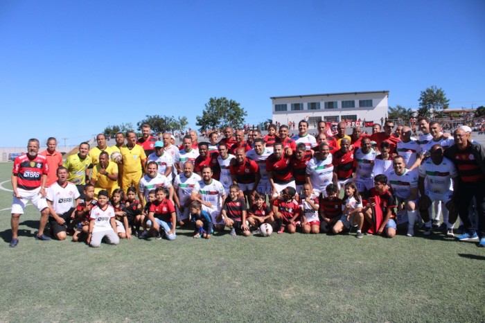 Flamengo Master e ex-jogadores de Vitória da Conquista fazem a alegria da  torcida rubro-negra no Murilão