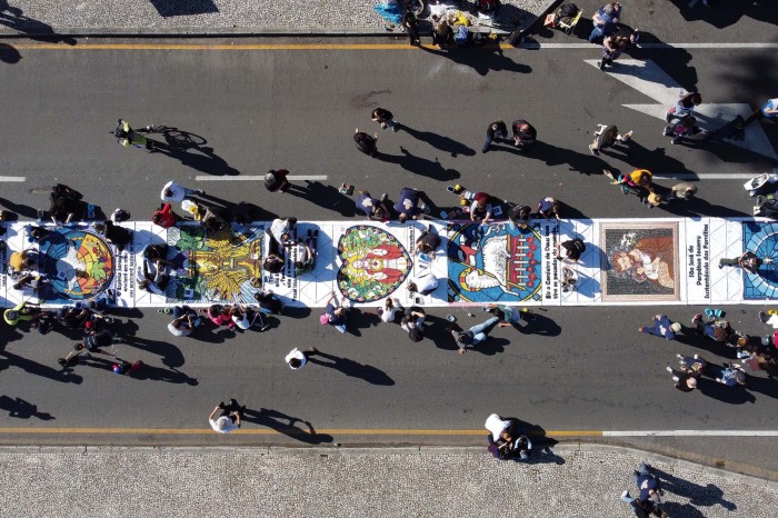 Maior Corpus Christi da história de Curitiba recebe reconhecimento do Vaticano; veja a programação