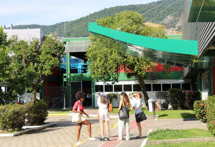 Udesc abre vagas a alunos para subsídio de refeições e auxílio digital