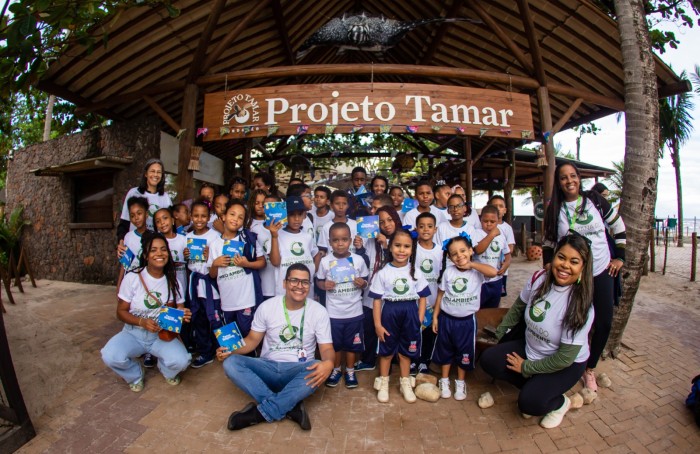 Candeias: Na Semana do Meio Ambiente alunos da rede municipal visitam o Projeto Tamar