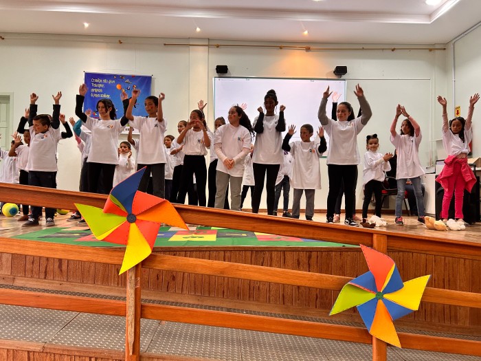 No Dia Nacional de Combate ao Trabalho Infantil, Assistência Social participa de seminário em Braço do Norte
