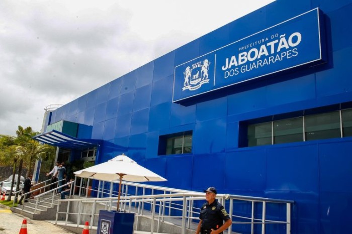 Jaboatão injeta quase R$ 97 milhões na economia com parcela do 13º e salário do mês, no período junino