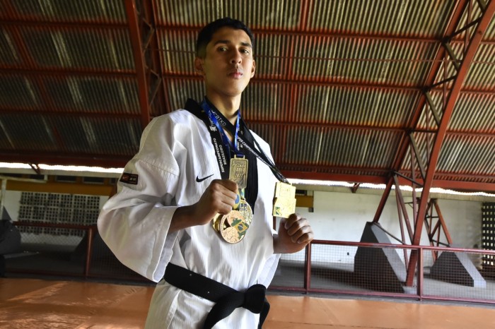Atleta amazonense busca título internacional no Open Championships de Taekwondo