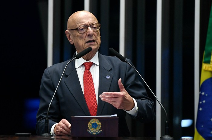 Esperidião Amin saúda grupo empresarial de Santa Catarina