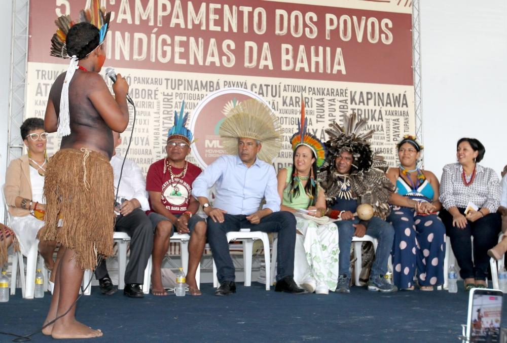 Governador anuncia um conjunto de ações para os povos indígenas da Bahia.