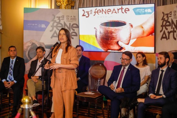 Governadora Raquel Lyra anuncia 23ª edição da Fenearte