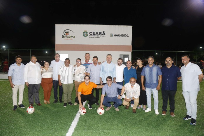 Governo do Ceará entrega duas areninhas em Pindoretama