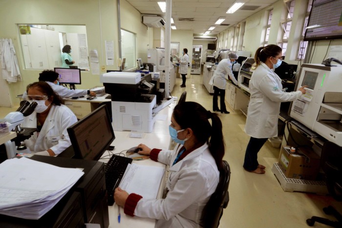 Laboratório do João XXIII é, mais uma vez, aprovado pela ISO 9001/2015 