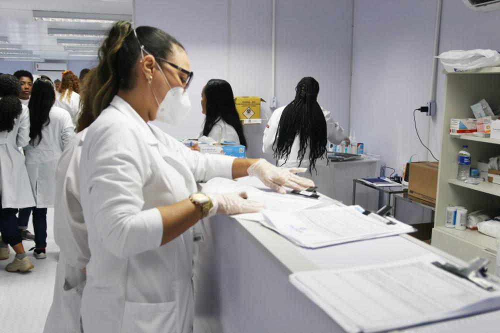 Sesab realizou quase 15 mil testes e distribui mais de 2 milhões de preservativos no São João