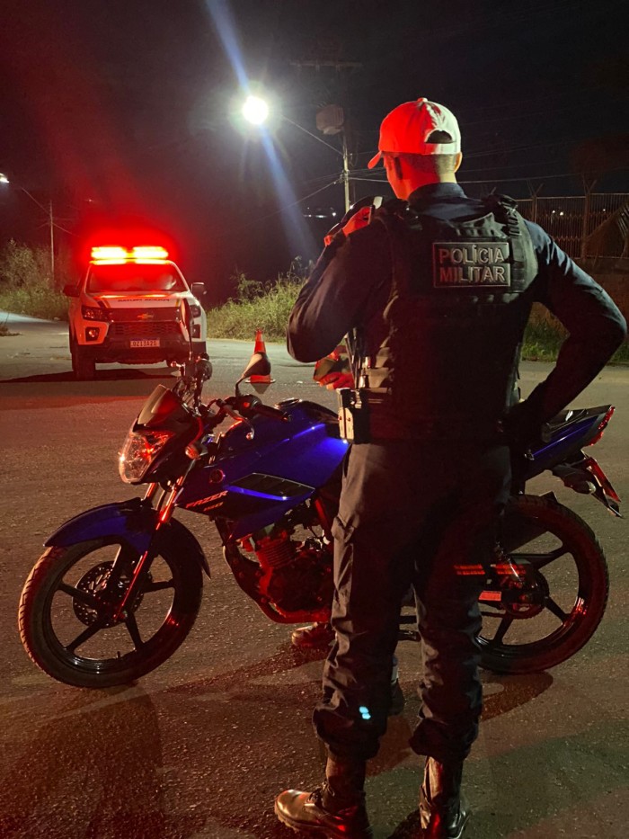 Polícia Militar do Acre reforça policiamento nas ruas durante rebelião em presídio