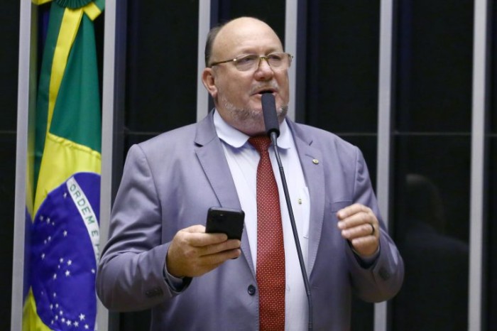 Projeto obriga distribuidoras a comprar crédito de energia da agricultura familiar