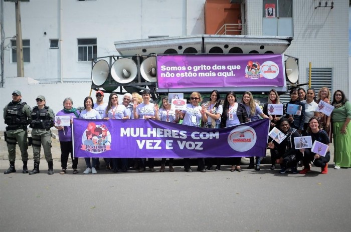 Secretaria da Mulher realiza buzinaço em campanha de combate à violência contra a mulher