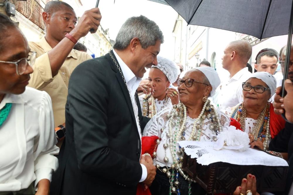 Em Cachoeira, governador prestigiou solenidade da Assunção de Nossa Senhora.