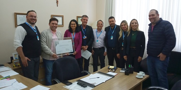 Ibaiti recebe o Selo Município + Azul da Caixa Econômica Federal; Reconhecimento é entregue aos municípios que apresentam indicadores de boas práticas de governança e responsabilidade socioambiental