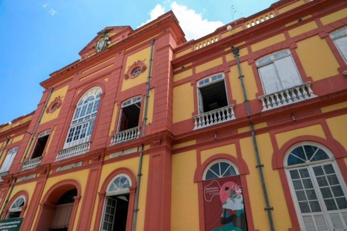 Governo do Amazonas realiza homenagem a escritores amazonenses na Biblioteca Pública